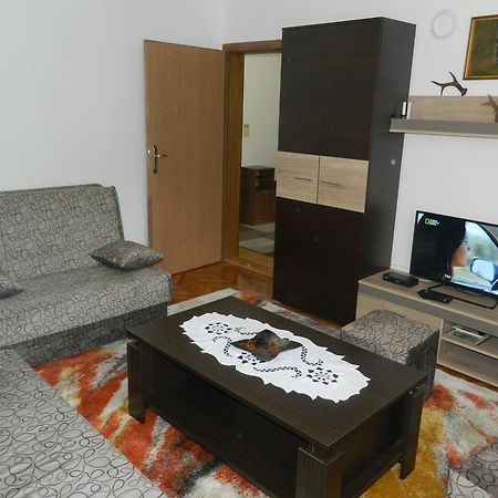 Apartman Sutjeska Тиентище Екстериор снимка