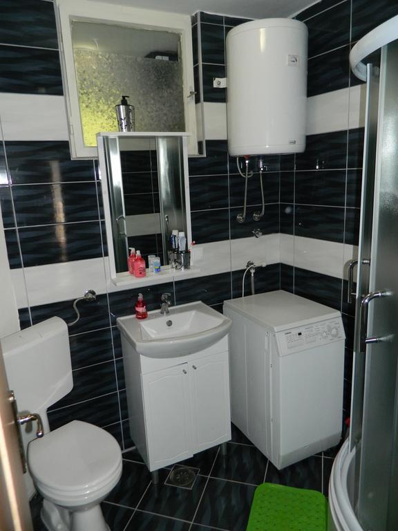 Apartman Sutjeska Тиентище Екстериор снимка