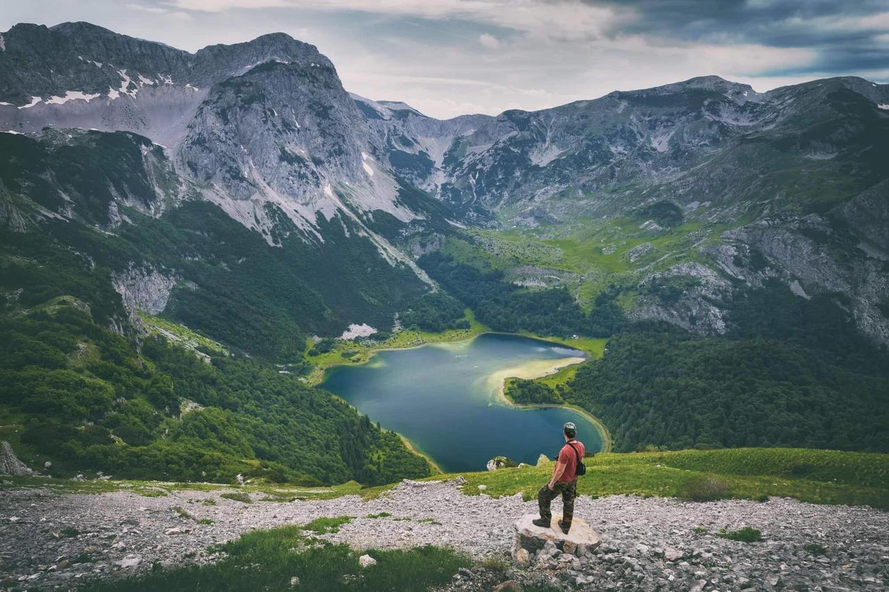 Apartman Sutjeska Тиентище Екстериор снимка